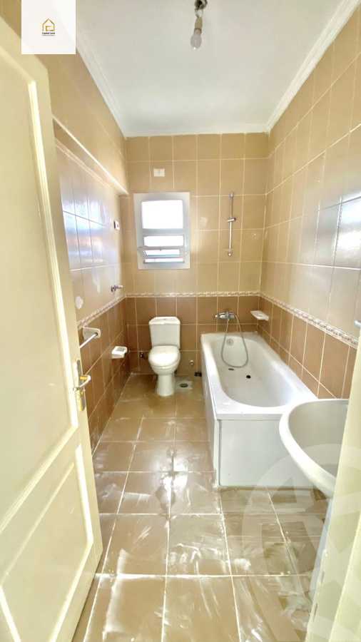 https://aqarmap.com.eg/en/listing/5883286-for-sale-cairo-new-cairo-lrhb-city-phase-7