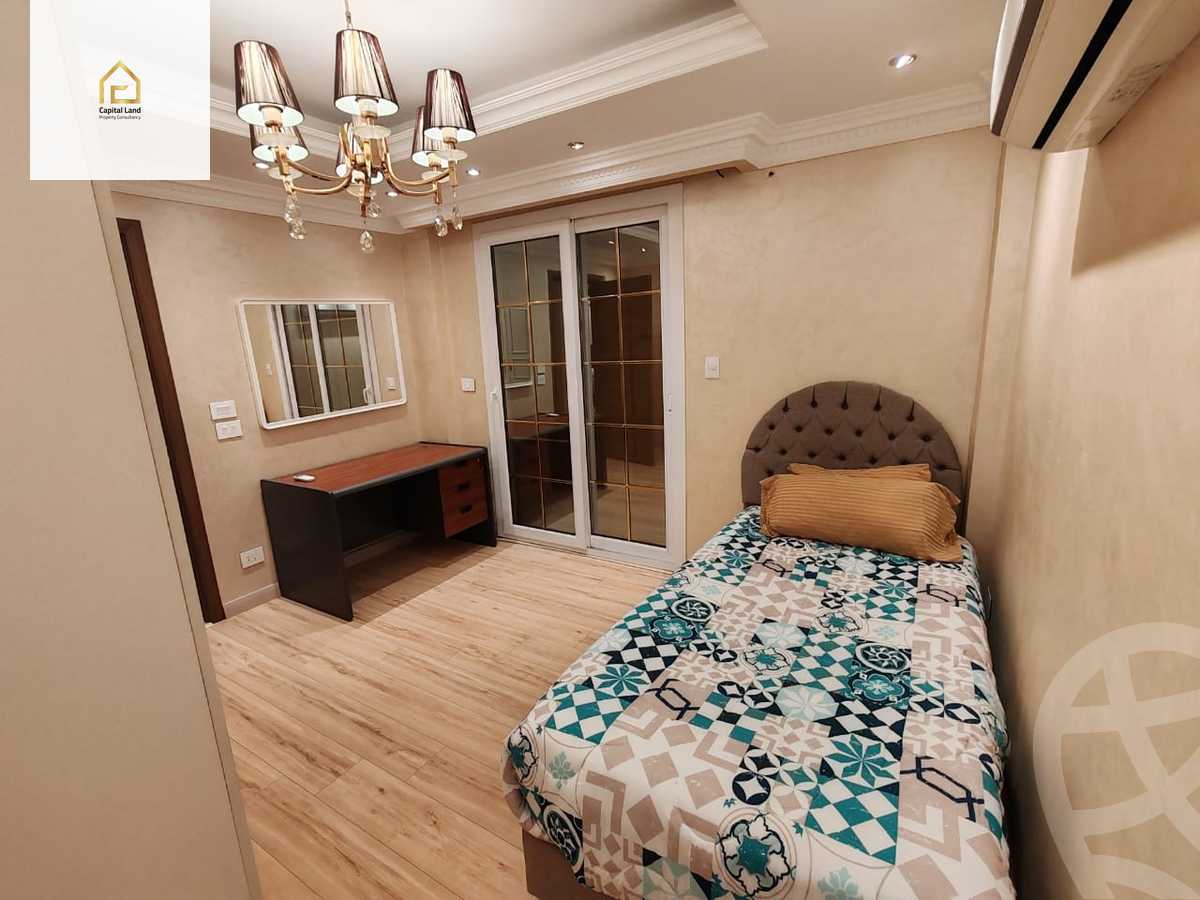 https://aqarmap.com.eg/en/listing/5886982-for-rent-cairo-new-cairo-lrhb-city-phase-4-mohammed-farid-st