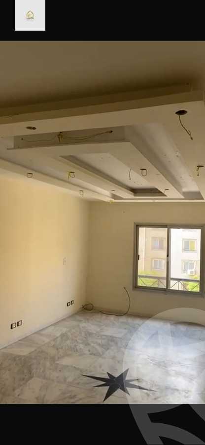 https://aqarmap.com.eg/en/listing/5900863-for-sale-cairo-new-cairo-lrhb-city-phase-1-ahmed-rami-st