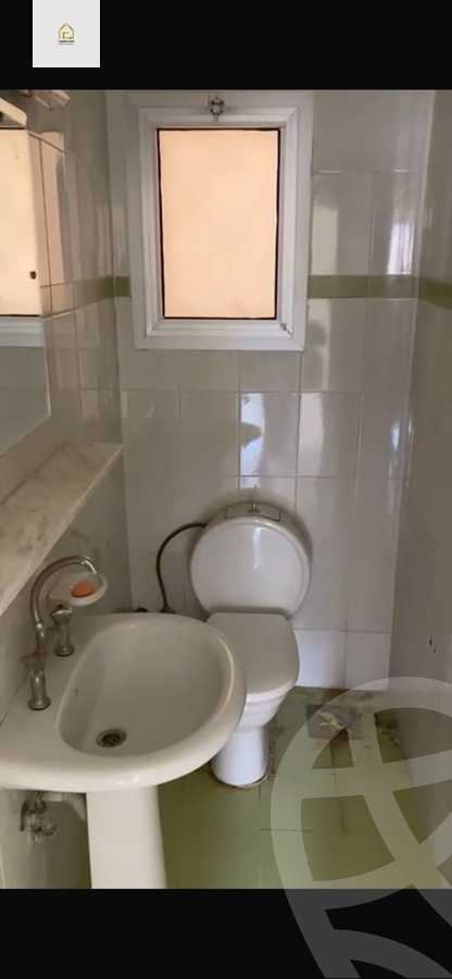 https://aqarmap.com.eg/en/listing/5900863-for-sale-cairo-new-cairo-lrhb-city-phase-1-ahmed-rami-st