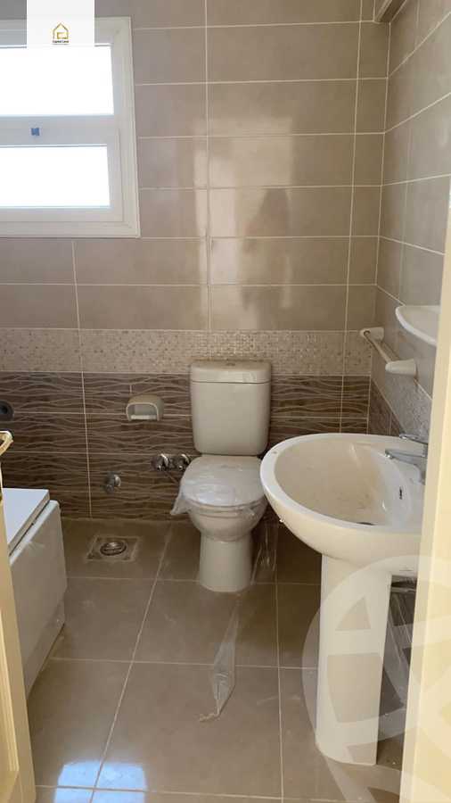 https://aqarmap.com.eg/en/listing/5908067-for-rent-cairo-new-cairo-lrhb-city-mtdd-lrhb-phase-7
