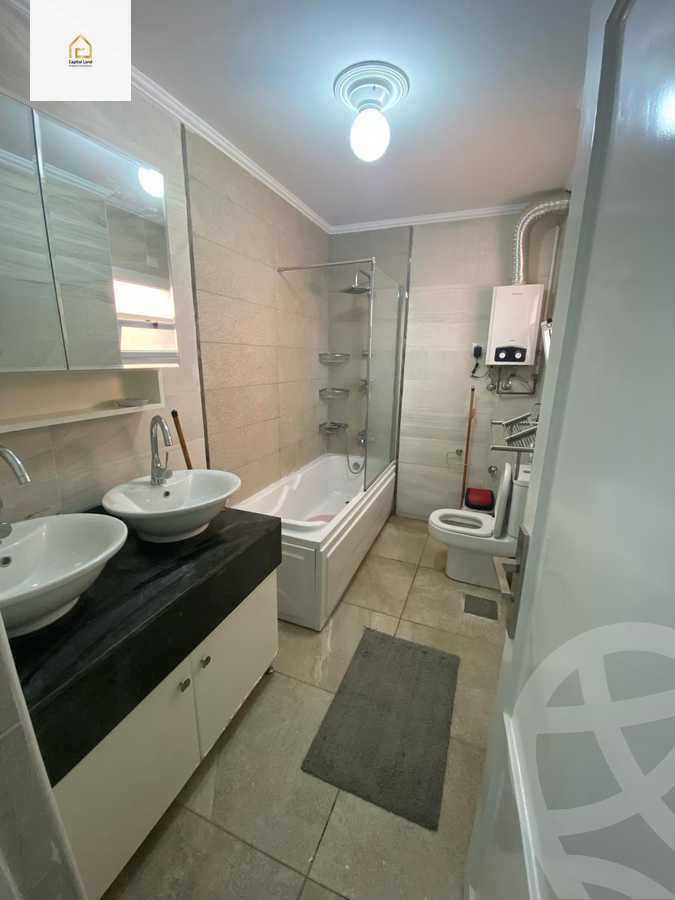 https://aqarmap.com.eg/en/listing/5908203-for-sale-cairo-new-cairo-lrhb-city-phase-3