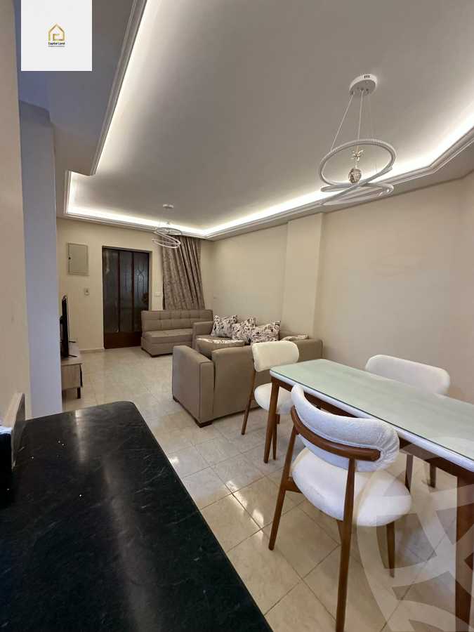 https://aqarmap.com.eg/ar/listing/5931916-for-rent-cairo-new-cairo-lrhb-city-phase-5-ibn-al-nafees-st