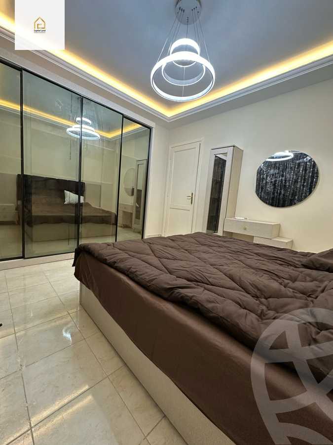 https://aqarmap.com.eg/ar/listing/5931916-for-rent-cairo-new-cairo-lrhb-city-phase-5-ibn-al-nafees-st