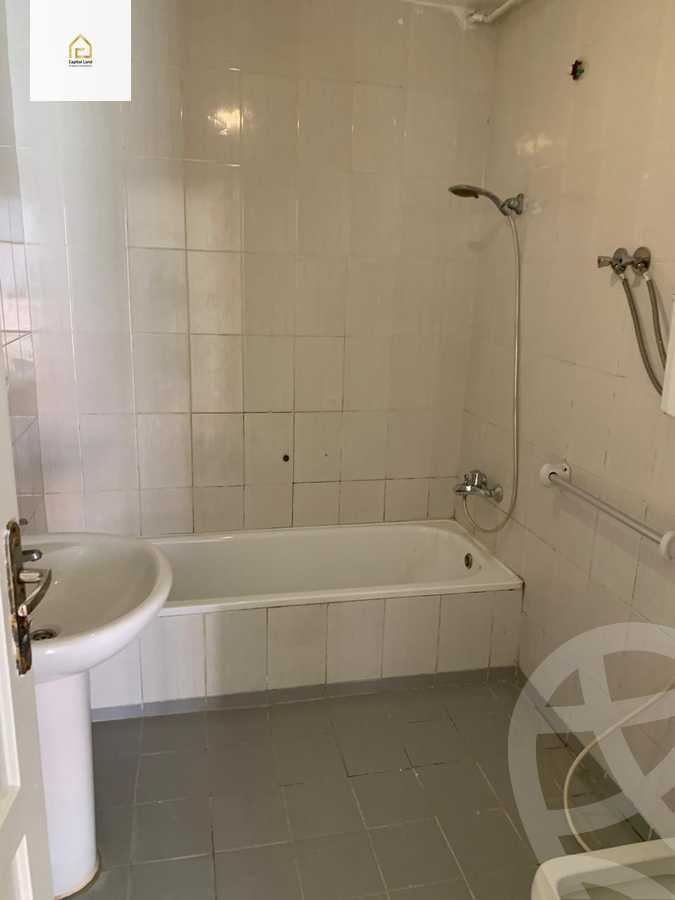 https://aqarmap.com.eg/en/listing/5945514-for-rent-cairo-new-cairo-lrhb-city-phase-1-youssef-el-sebaey-st