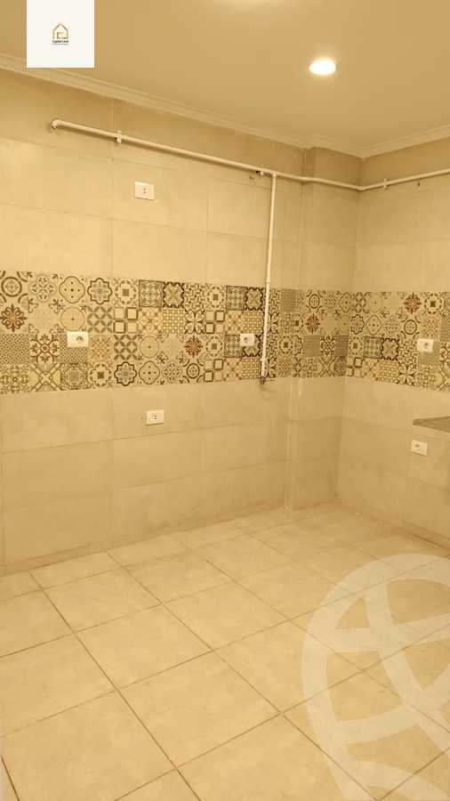 https://aqarmap.com.eg/en/listing/5949040-for-sale-cairo-new-cairo-lrhb-city-phase-8