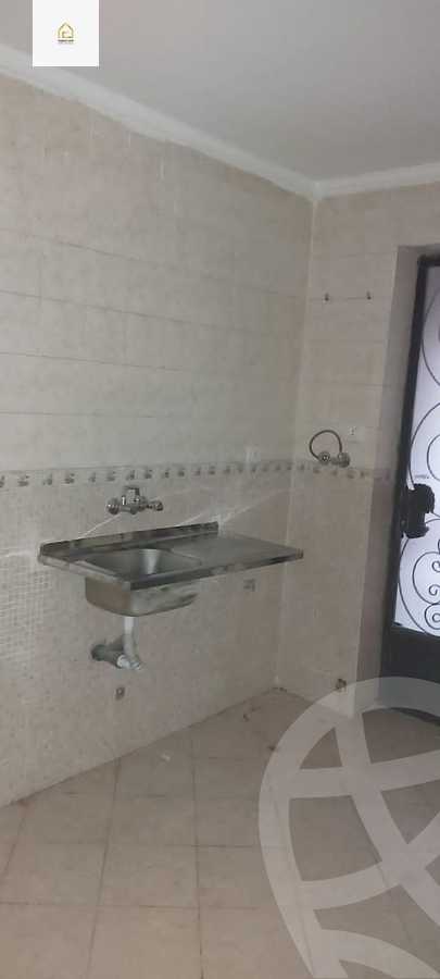 https://aqarmap.com.eg/ar/listing/5949060-for-rent-cairo-new-cairo-lrhb-city-phase-5-talaat-mostafa-st