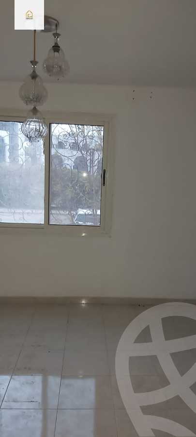 https://aqarmap.com.eg/ar/listing/5949060-for-rent-cairo-new-cairo-lrhb-city-phase-5-talaat-mostafa-st