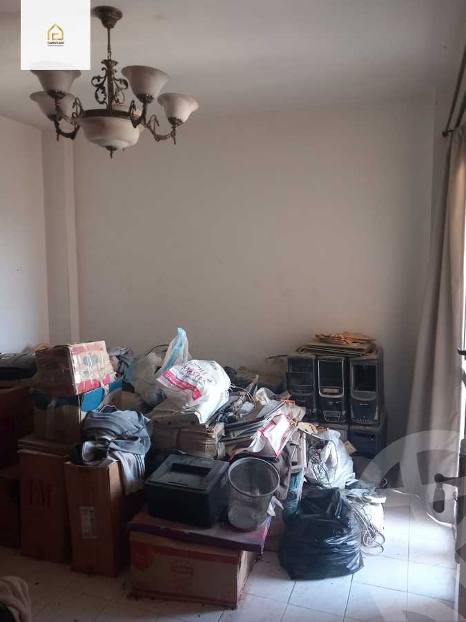 https://aqarmap.com.eg/en/listing/5951679-for-sale-cairo-new-cairo-lrhb-city-phase-1-ahmed-rami-st