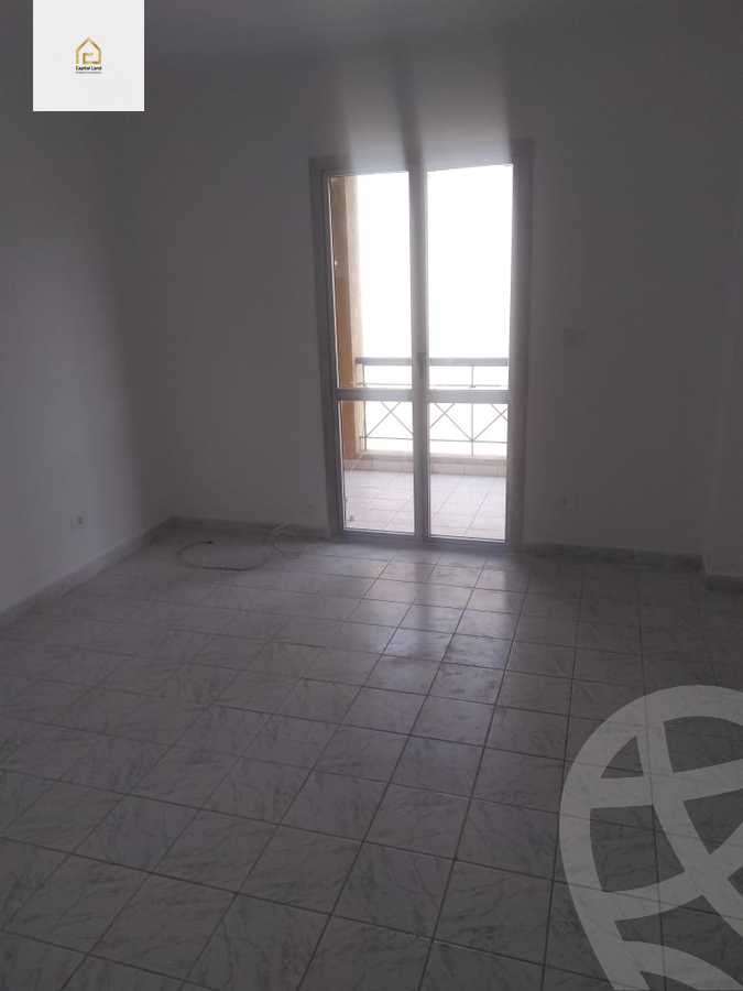 https://aqarmap.com.eg/en/listing/5948706-for-sale-cairo-new-cairo-lrhb-city-phase-1-ahmed-rami-st