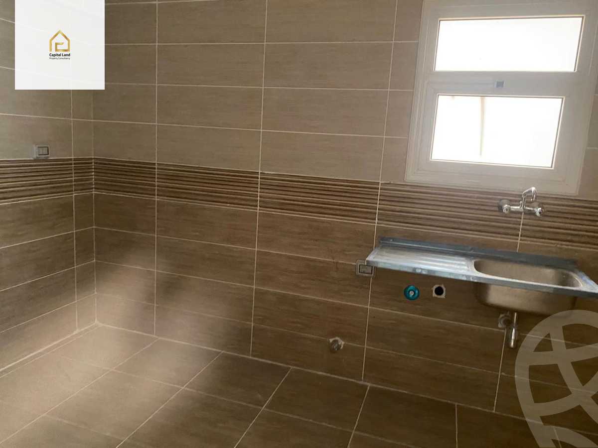 https://aqarmap.com.eg/en/listing/5953854-for-sale-cairo-new-cairo-lrhb-city-phase-7