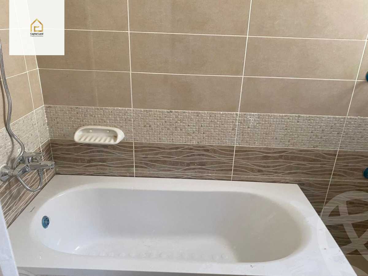 https://aqarmap.com.eg/en/listing/5953854-for-sale-cairo-new-cairo-lrhb-city-phase-7