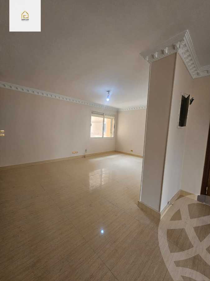 https://aqarmap.com.eg/en/listing/5954001-for-sale-cairo-new-cairo-lrhb-city-phase-4-mohammed-farid-st