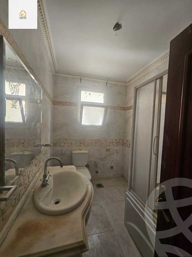 https://aqarmap.com.eg/en/listing/5954001-for-sale-cairo-new-cairo-lrhb-city-phase-4-mohammed-farid-st