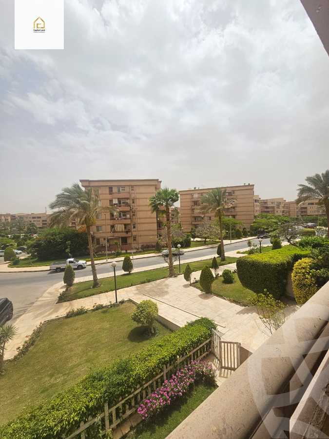 https://aqarmap.com.eg/en/listing/5954001-for-sale-cairo-new-cairo-lrhb-city-phase-4-mohammed-farid-st