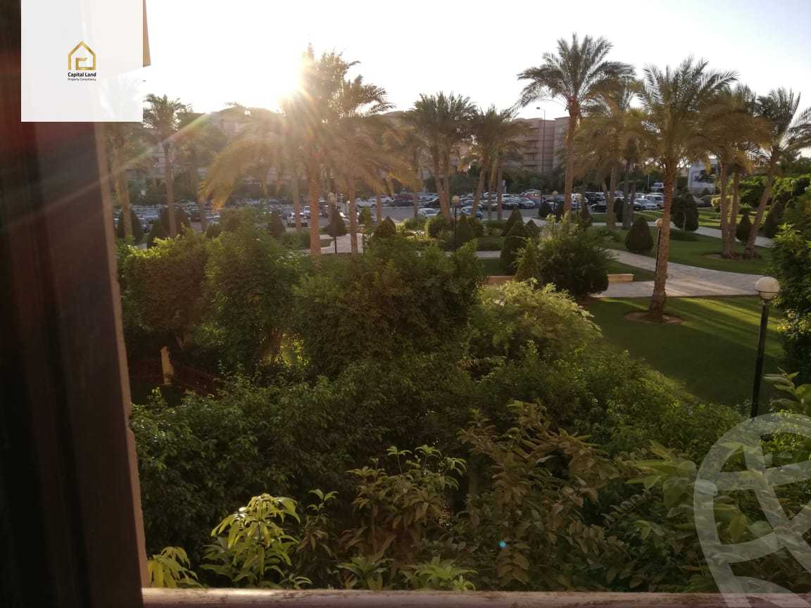 https://aqarmap.com.eg/en/listing/5954069-for-sale-cairo-new-cairo-lrhb-city-phase-4-mostafa-el-nahaas-st