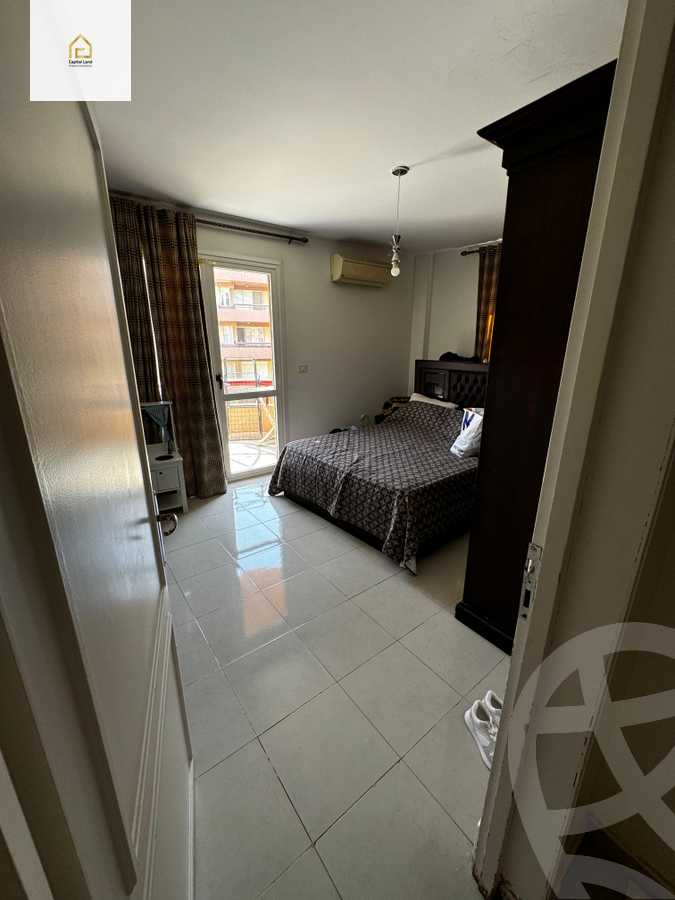 https://aqarmap.com.eg/en/listing/5954884-for-sale-cairo-new-cairo-lrhb-city-phase-4-mohammed-farid-st