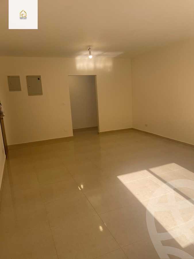 https://aqarmap.com.eg/en/listing/5958278-for-rent-cairo-new-cairo-lrhb-city-phase-4-mohammed-farid-st
