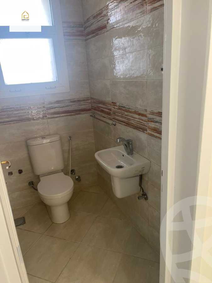https://aqarmap.com.eg/en/listing/5958278-for-rent-cairo-new-cairo-lrhb-city-phase-4-mohammed-farid-st