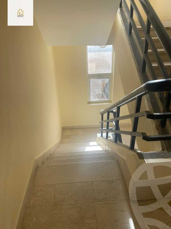https://aqarmap.com.eg/en/listing/5958278-for-rent-cairo-new-cairo-lrhb-city-phase-4-mohammed-farid-st