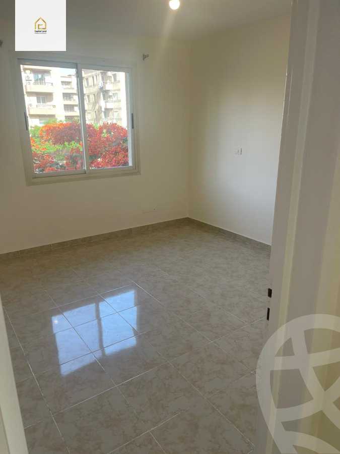 https://aqarmap.com.eg/en/listing/5958278-for-rent-cairo-new-cairo-lrhb-city-phase-4-mohammed-farid-st