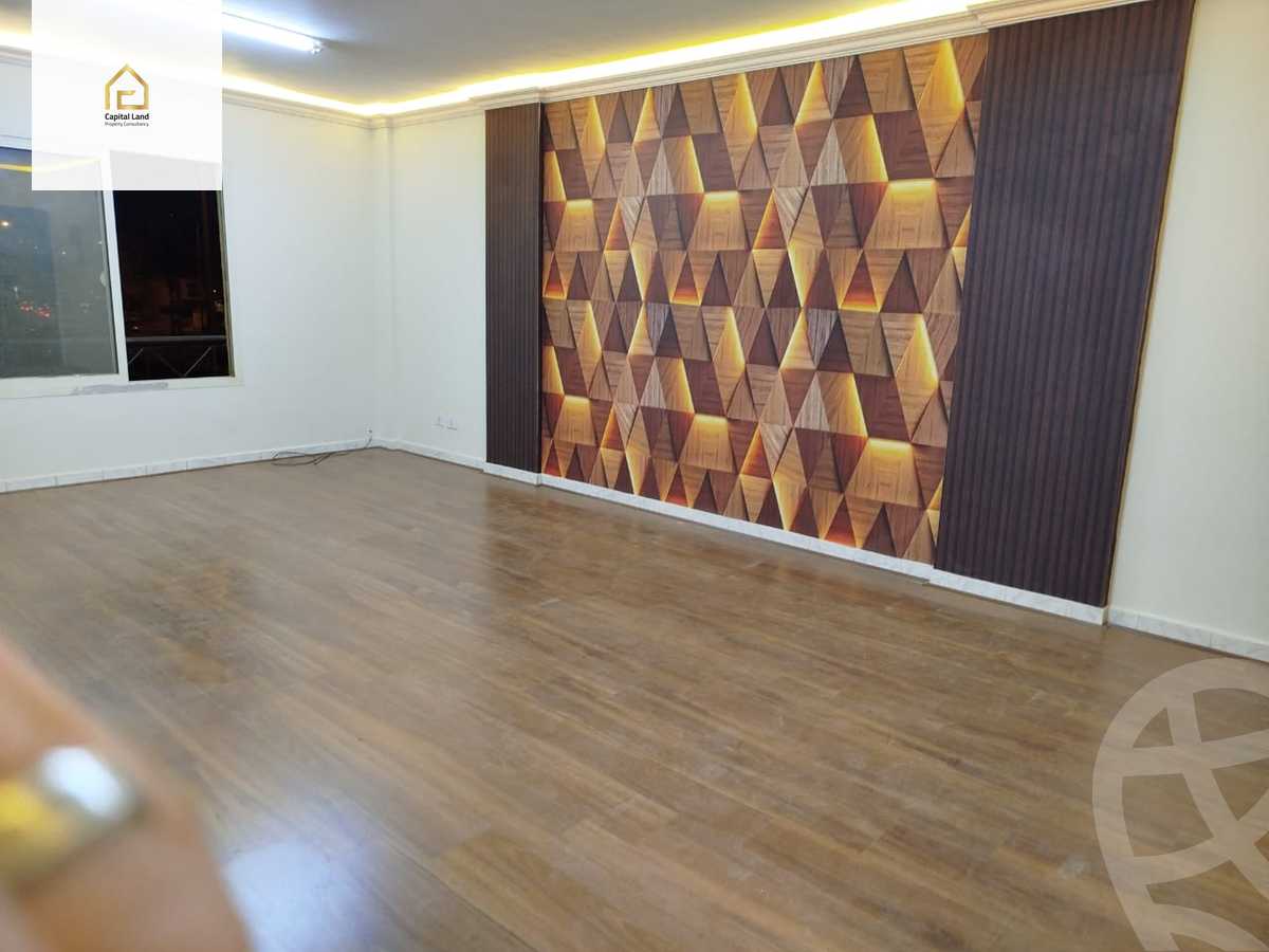 https://aqarmap.com.eg/en/listing/5958306-for-rent-cairo-new-cairo-lrhb-city-phase-1-youssef-el-sebaey-st
