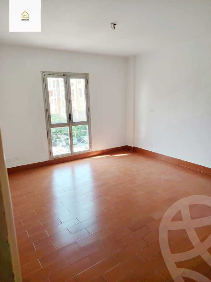 https://aqarmap.com.eg/en/listing/5958482-for-rent-cairo-new-cairo-lrhb-city-phase-1-ahmed-rami-st