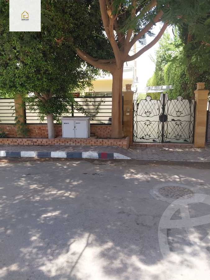 https://aqarmap.com.eg/en/listing/5960386-for-rent-cairo-new-cairo-lrhb-city-phase-1-ahmed-rami-st