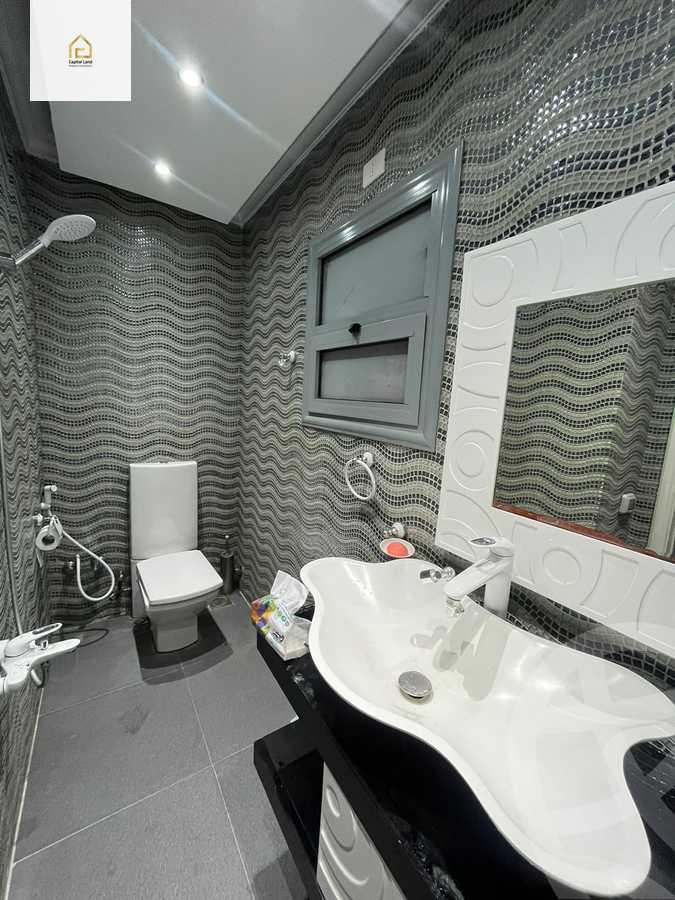 https://aqarmap.com.eg/en/listing/5964387-for-sale-cairo-new-cairo-lrhb-city-phase-8