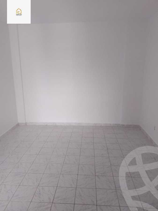 https://aqarmap.com.eg/ar/listing/5971795-for-sale-cairo-new-cairo-lrhb-city-phase-1-ahmed-rami-st