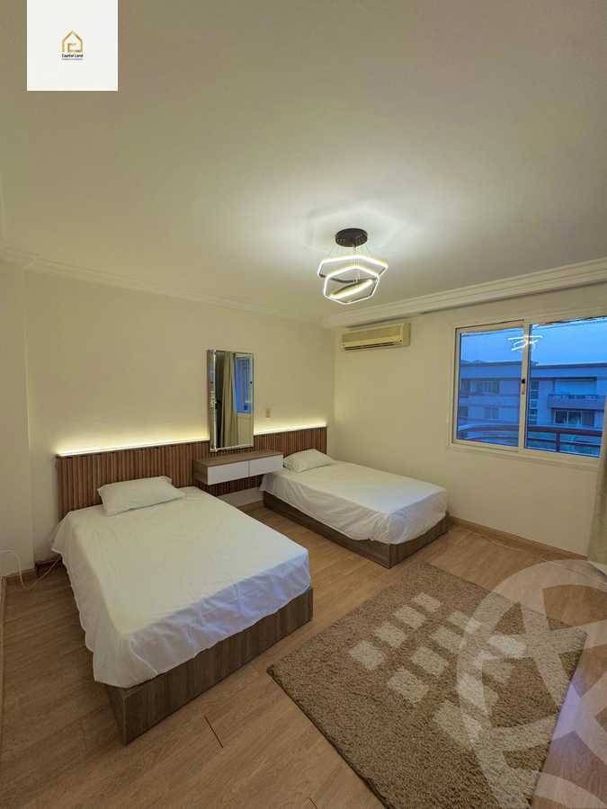 https://aqarmap.com.eg/ar/listing/5971792-for-rent-cairo-new-cairo-lrhb-city-phase-4-mohammed-farid-st