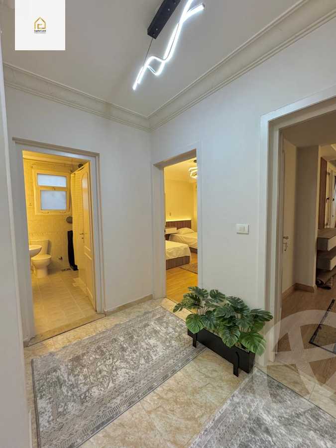 https://aqarmap.com.eg/ar/listing/5971792-for-rent-cairo-new-cairo-lrhb-city-phase-4-mohammed-farid-st