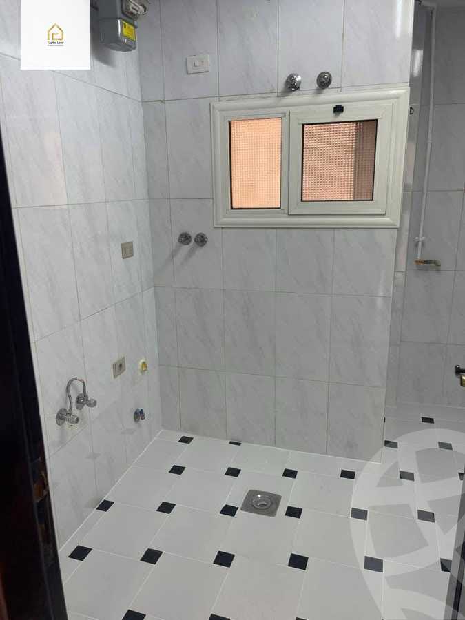 https://aqarmap.com.eg/ar/listing/5974160-for-sale-cairo-new-cairo-lrhb-city-phase-5-talaat-mostafa-st