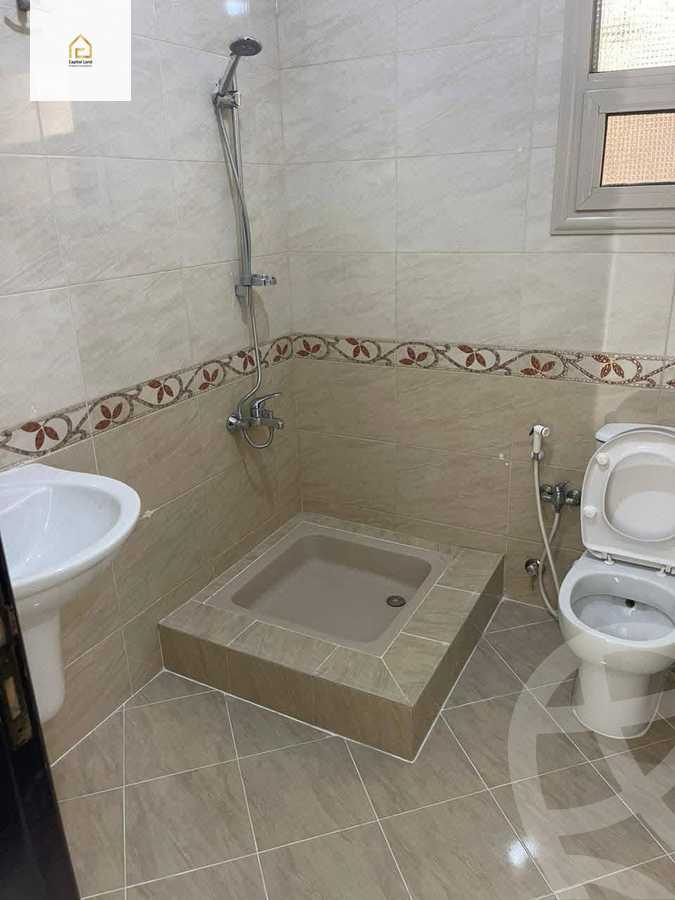 https://aqarmap.com.eg/ar/listing/5974160-for-sale-cairo-new-cairo-lrhb-city-phase-5-talaat-mostafa-st