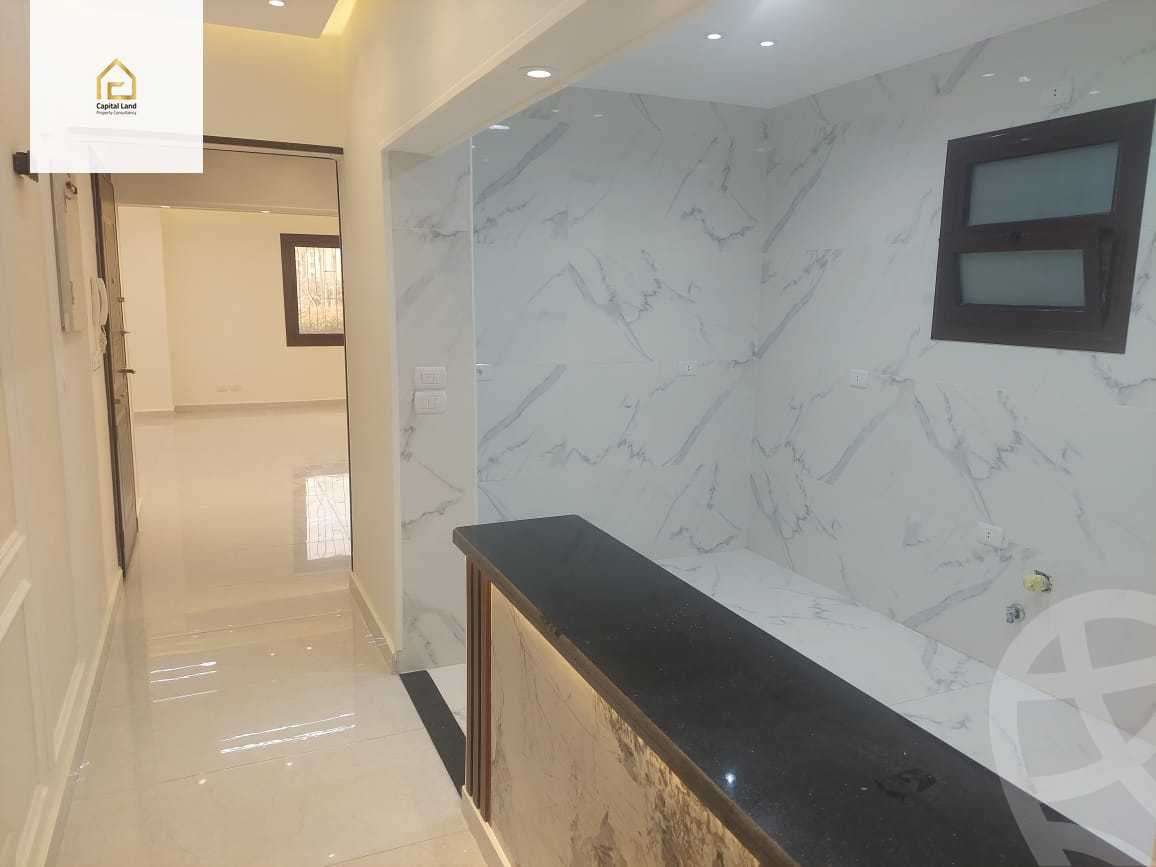 https://aqarmap.com.eg/ar/listing/5974230-for-sale-cairo-new-cairo-lrhb-city-phase-5-talaat-mostafa-st