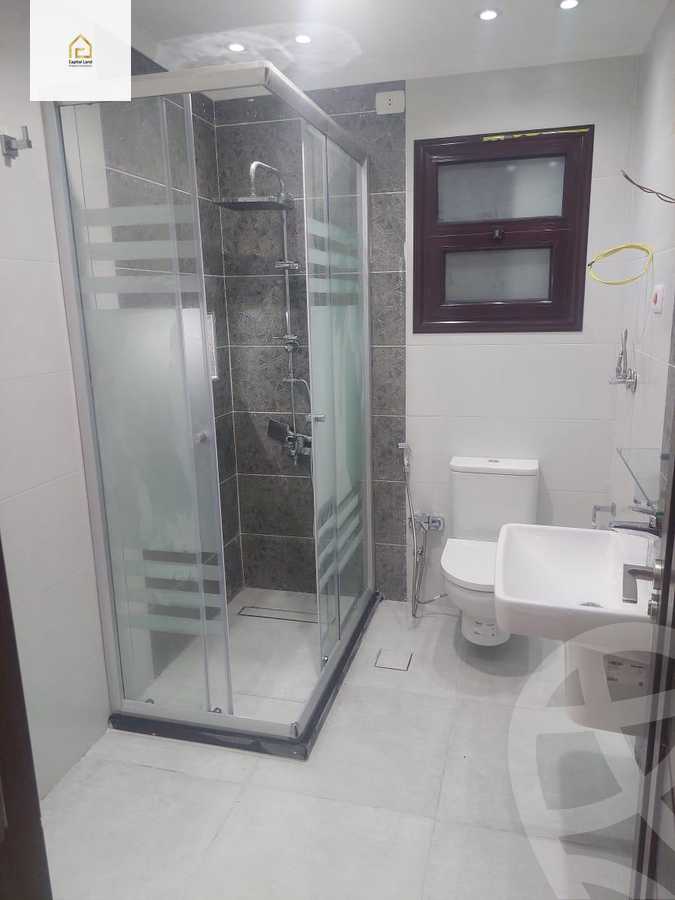 https://aqarmap.com.eg/ar/listing/5974230-for-sale-cairo-new-cairo-lrhb-city-phase-5-talaat-mostafa-st