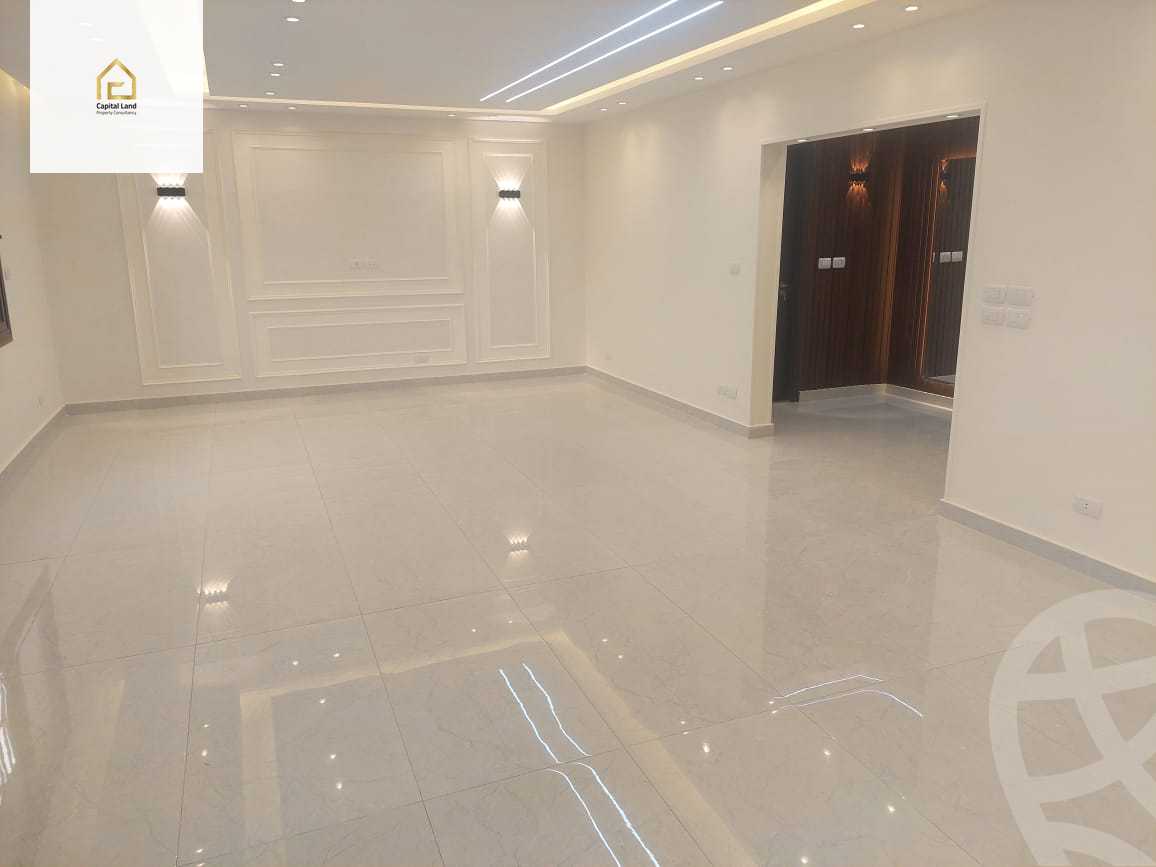 https://aqarmap.com.eg/ar/listing/5974230-for-sale-cairo-new-cairo-lrhb-city-phase-5-talaat-mostafa-st