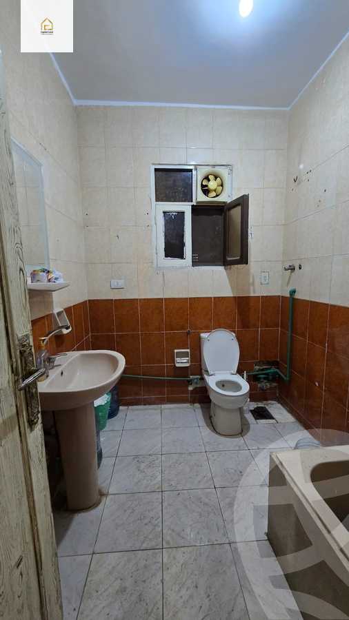 https://aqarmap.com.eg/ar/listing/5977521-for-rent-cairo-new-cairo-ganob-el-akadamiya-south-academy-d-khaled-ibn-el-waleed-st