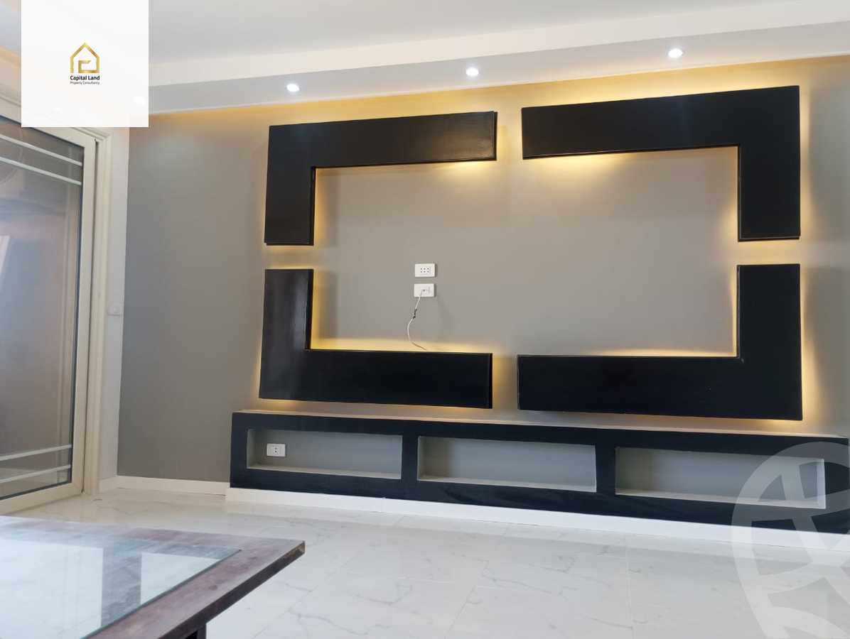 https://aqarmap.com.eg/en/listing/5980867-for-rent-cairo-new-cairo-lrhb-city-phase-4-mohammed-farid-st