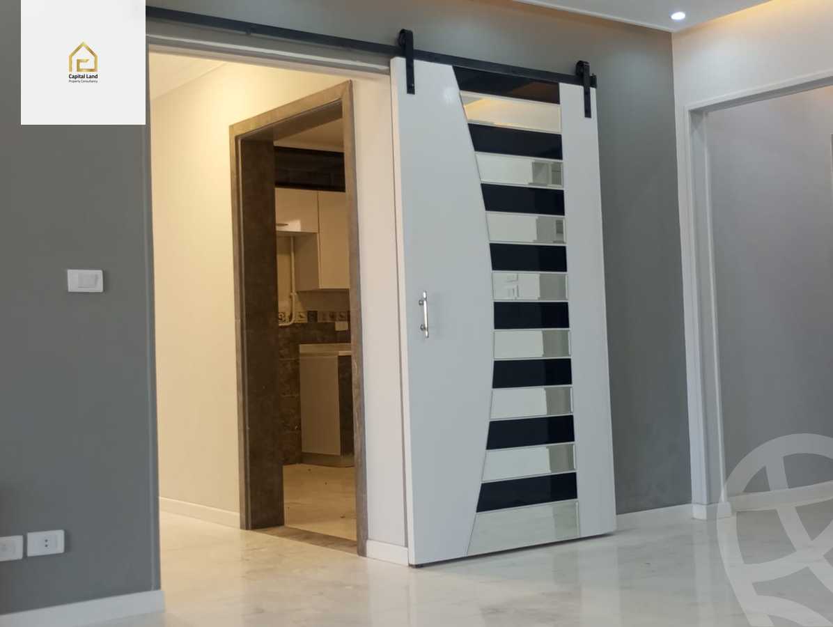 https://aqarmap.com.eg/en/listing/5980867-for-rent-cairo-new-cairo-lrhb-city-phase-4-mohammed-farid-st