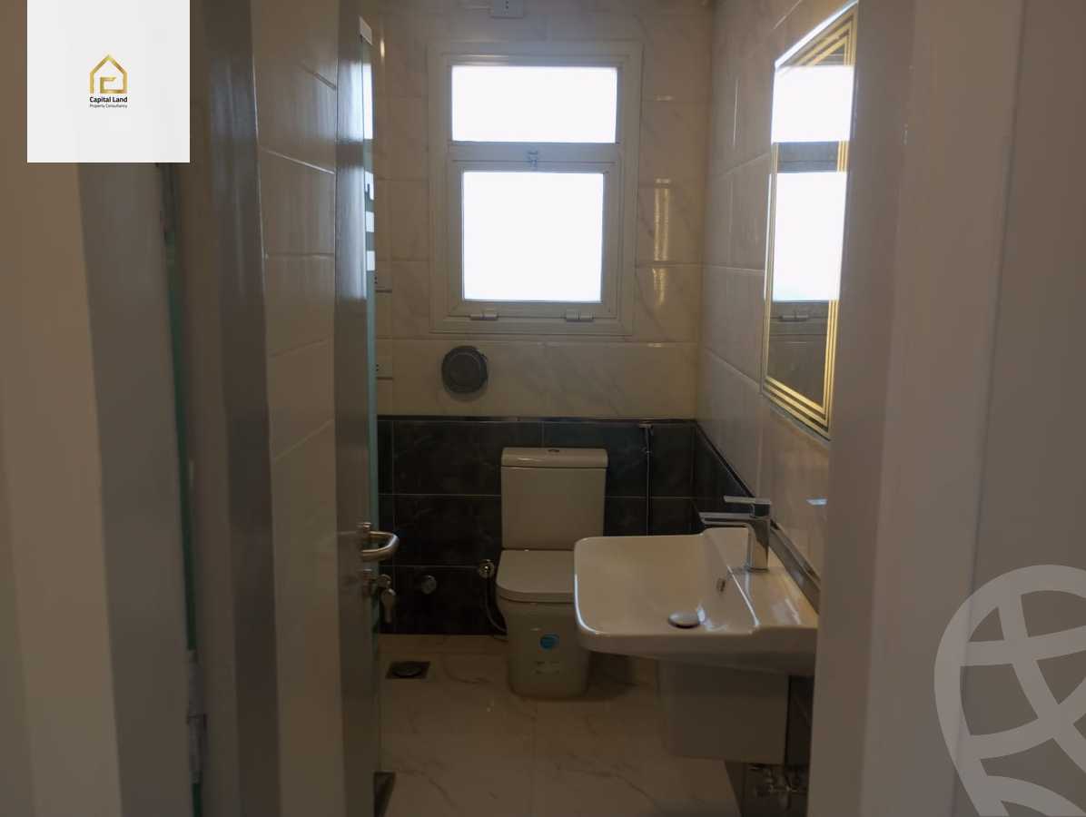 https://aqarmap.com.eg/en/listing/5980867-for-rent-cairo-new-cairo-lrhb-city-phase-4-mohammed-farid-st