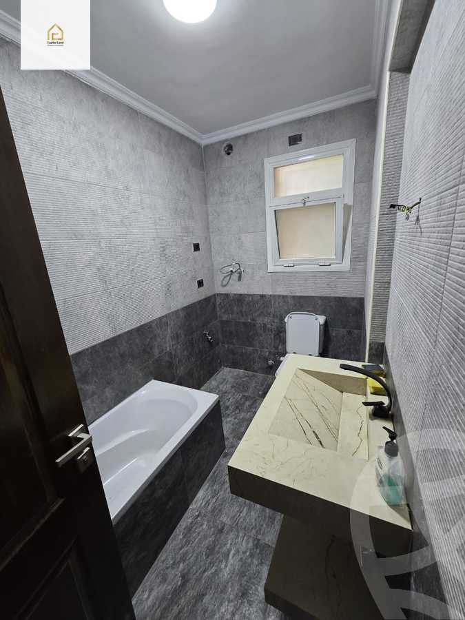 https://aqarmap.com.eg/en/listing/5983175-for-sale-cairo-new-cairo-lrhb-city-phase-4-mostafa-el-nahaas-st
