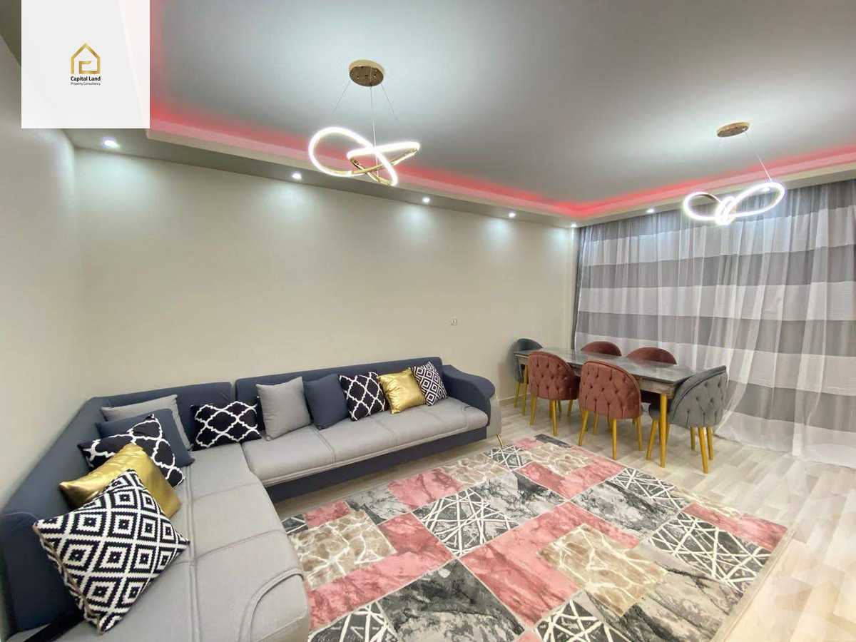 https://aqarmap.com.eg/ar/listing/5983620-for-rent-cairo-new-cairo-lrhb-city-phase-5-talaat-mostafa-st
