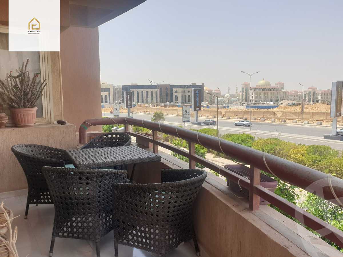 https://aqarmap.com.eg/en/listing/5984173-for-sale-cairo-new-cairo-lrhb-city-phase-4-mohammed-farid-st