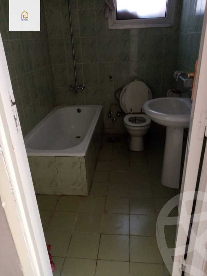 https://aqarmap.com.eg/en/listing/5984195-for-sale-cairo-new-cairo-lrhb-city-phase-1-ahmed-rami-st