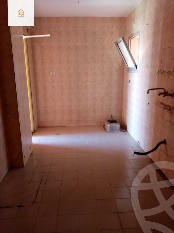 https://aqarmap.com.eg/en/listing/5984195-for-sale-cairo-new-cairo-lrhb-city-phase-1-ahmed-rami-st