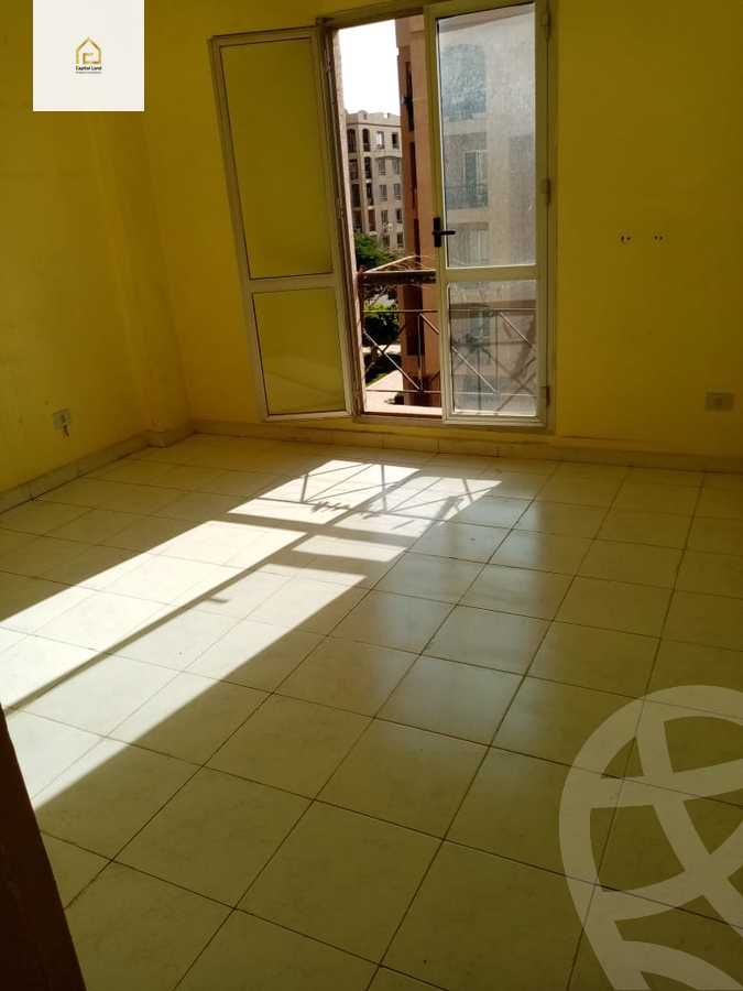 https://aqarmap.com.eg/en/listing/5984195-for-sale-cairo-new-cairo-lrhb-city-phase-1-ahmed-rami-st