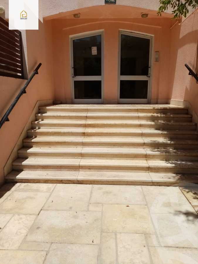 https://aqarmap.com.eg/en/listing/5984195-for-sale-cairo-new-cairo-lrhb-city-phase-1-ahmed-rami-st