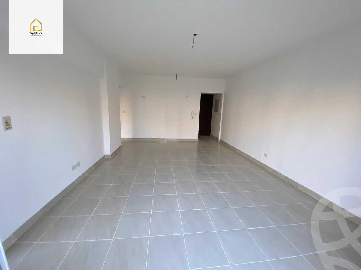 https://aqarmap.com.eg/en/listing/5984460-for-sale-cairo-new-cairo-lrhb-city-mtdd-lrhb-phase-7