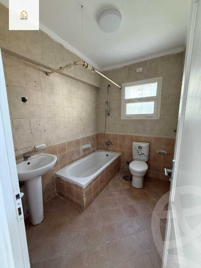 https://aqarmap.com.eg/en/listing/5987062-for-sale-cairo-new-cairo-lrhb-city-phase-8